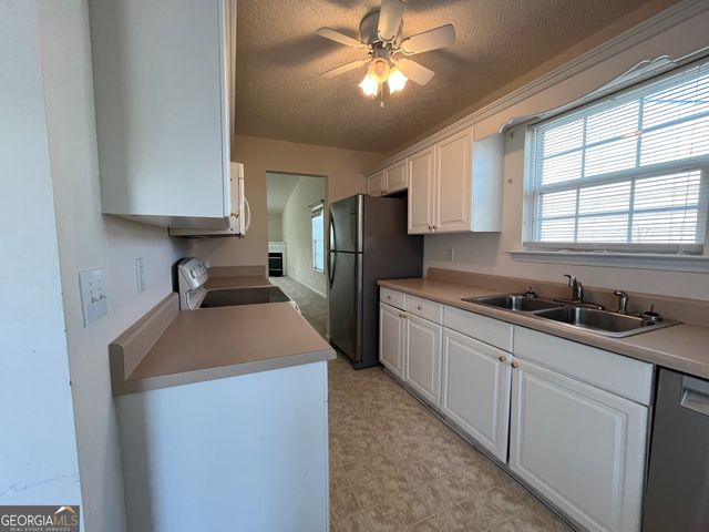 1769 Summerwoods Lane, Griffin, GA 30224