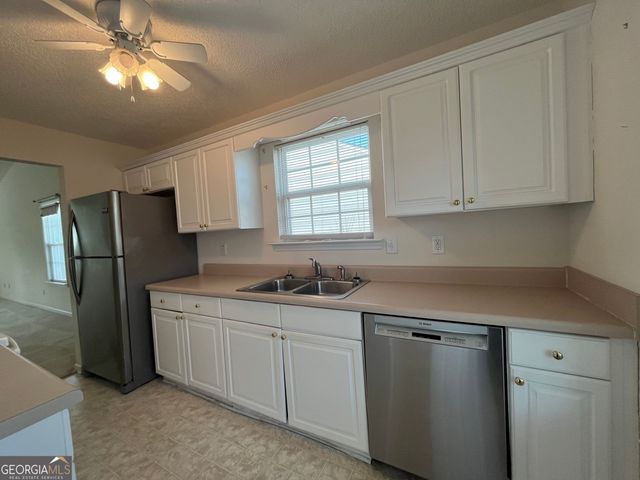 1769 Summerwoods Lane, Griffin, GA 30224