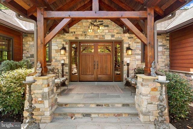 992 WORTHINGTON MILL RD, Newtown, PA 18940