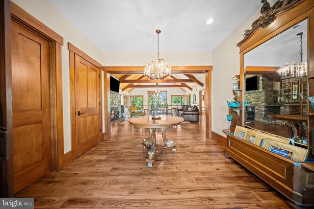 992 WORTHINGTON MILL RD, Newtown, PA 18940
