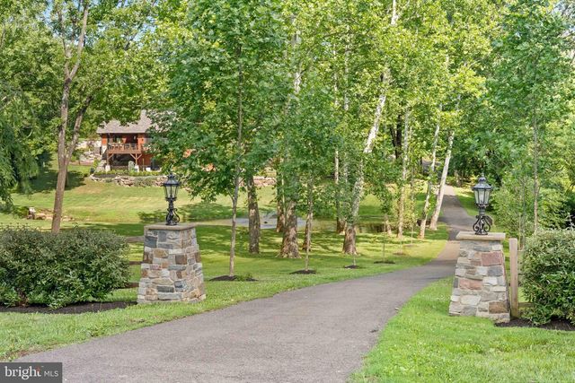 992 WORTHINGTON MILL RD, Newtown, PA 18940