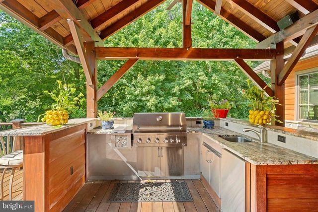 992 WORTHINGTON MILL RD, Newtown, PA 18940