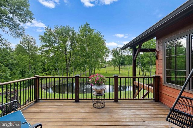 992 WORTHINGTON MILL RD, Newtown, PA 18940