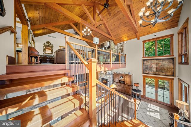 992 WORTHINGTON MILL RD, Newtown, PA 18940