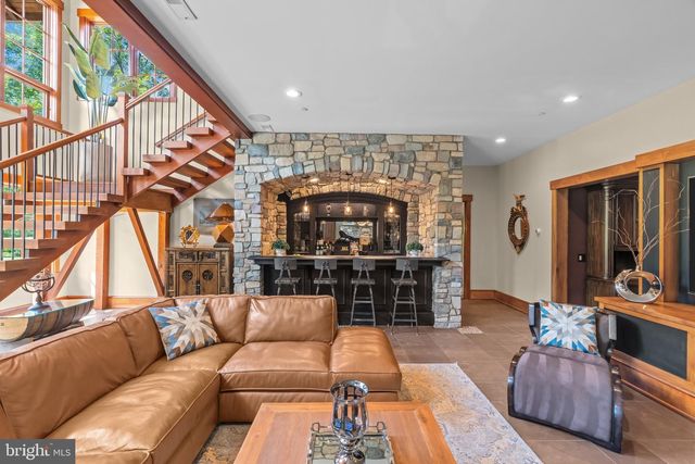 992 WORTHINGTON MILL RD, Newtown, PA 18940