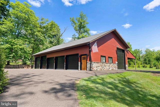 992 WORTHINGTON MILL RD, Newtown, PA 18940