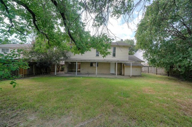 10318 Crescent Moon Drive, Houston, TX 77064