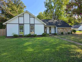 3430 MORNING LIGHT DR, Bartlett, TN 38135