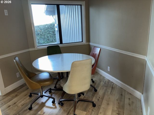 2225 MAINE Ct, North Bend, OR 97459