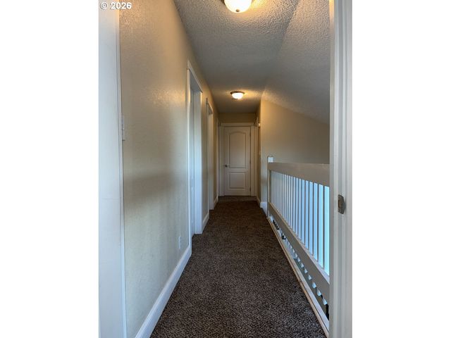 2225 MAINE Ct, North Bend, OR 97459