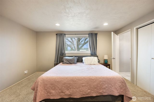 915 E Elsinore Street, Othello, WA 99344