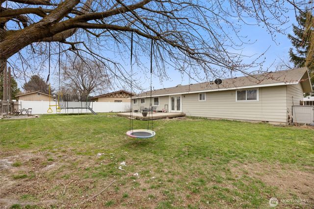 915 E Elsinore Street, Othello, WA 99344