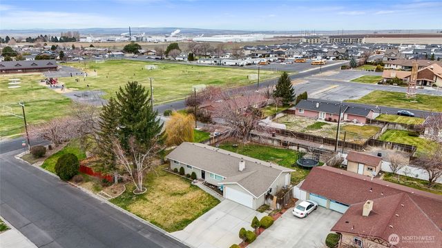 915 E Elsinore Street, Othello, WA 99344