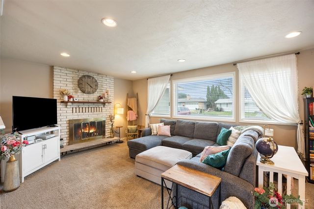 915 E Elsinore Street, Othello, WA 99344