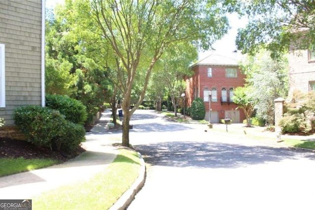 704 Longleaf Drive NE, Atlanta, GA 30342