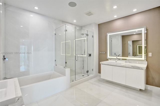 300 Sunny Isles Boulevard 4TS04, Sunny Isles Beach, FL 33160
