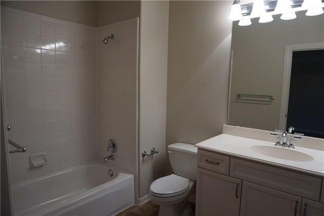 3809 Travis Street, Dallas, TX 75204