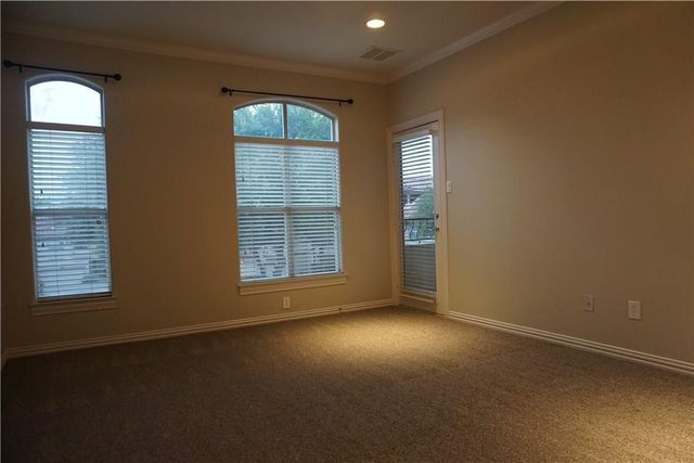 3809 Travis Street, Dallas, TX 75204