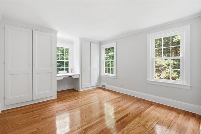 634 Glendale Rd, Wilbraham, MA 01095
