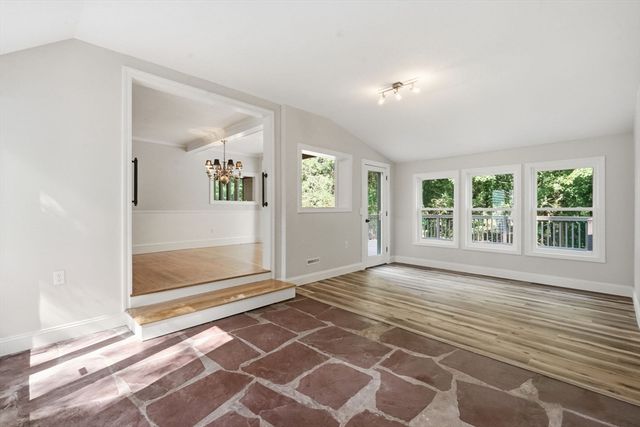 634 Glendale Rd, Wilbraham, MA 01095