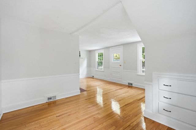 634 Glendale Rd, Wilbraham, MA 01095