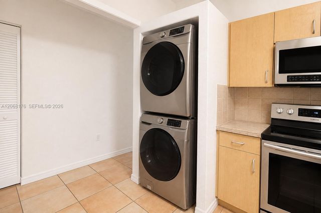 9733 NW 126th Terrace, Hialeah Gardens, FL 33018