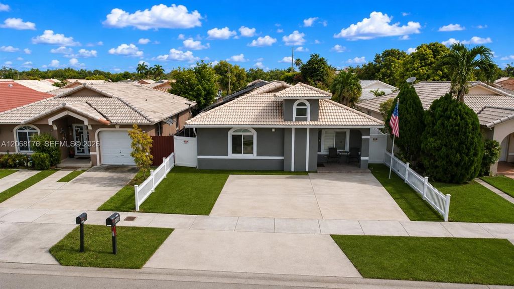 9733 NW 126th Terrace, Hialeah Gardens, FL 33018