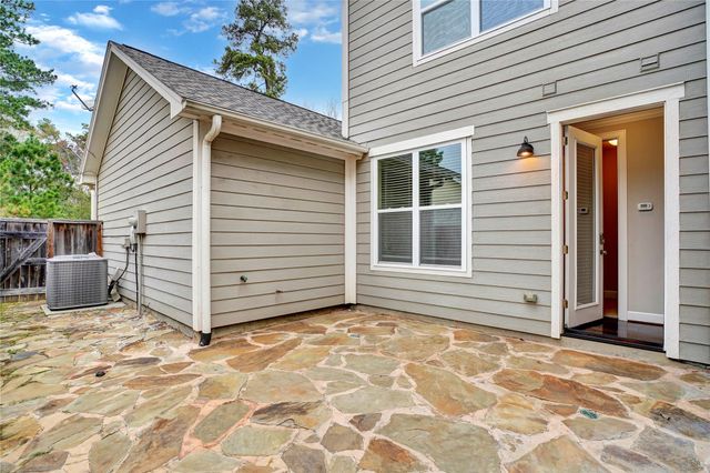 19 Kendrick Pines Boulevard, Spring, TX 77389