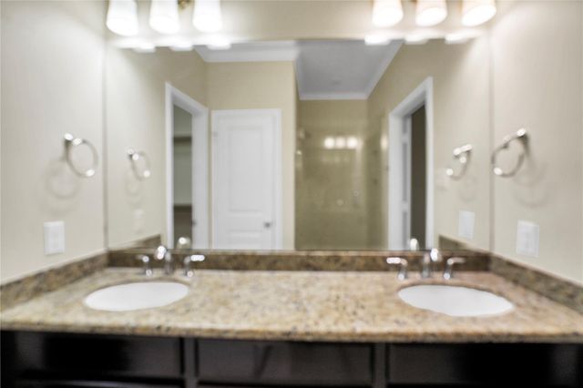 19 Kendrick Pines Boulevard, Spring, TX 77389