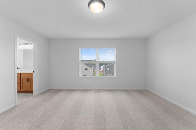 6431 Jarvis Avenue, Cottage Grove, MN 55016