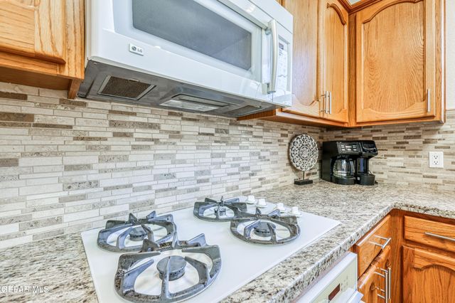 6617 Isla del Rey Drive, El Paso, TX 79912