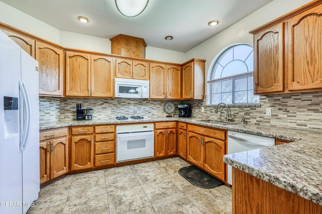 6617 Isla del Rey Drive, El Paso, TX 79912
