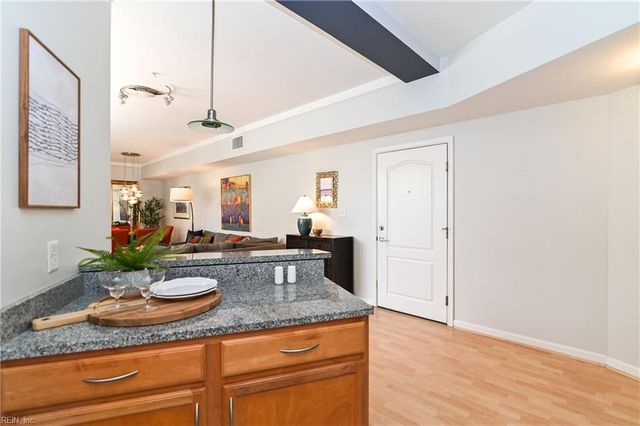 249 W Freemason St Apt 308, Norfolk, VA 23510