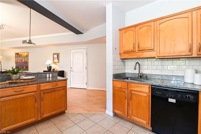 249 W Freemason St Apt 308, Norfolk, VA 23510