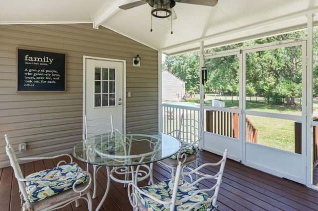 752 Nancys Place, Ridgeville, SC 29472