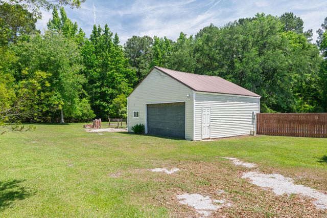 752 Nancys Place, Ridgeville, SC 29472
