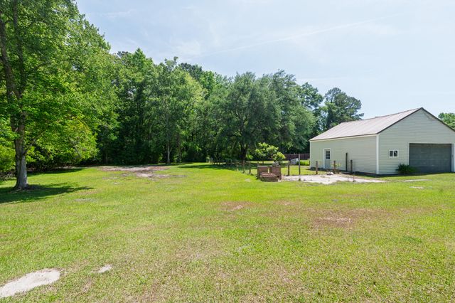 752 Nancys Place, Ridgeville, SC 29472