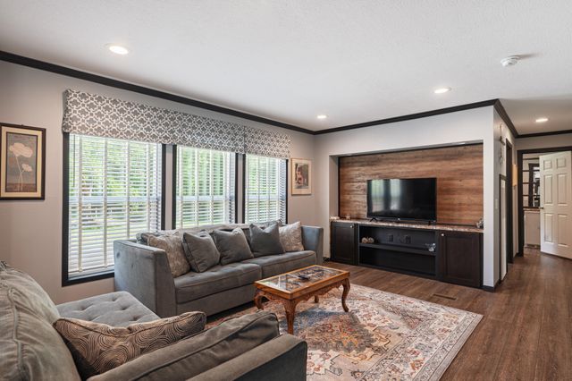 752 Nancys Place, Ridgeville, SC 29472