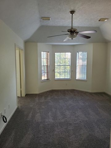 7211 N Hearthstone Green Drive, Houston, TX 77095