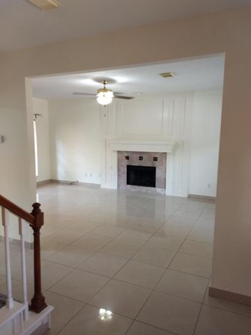 7211 N Hearthstone Green Drive, Houston, TX 77095