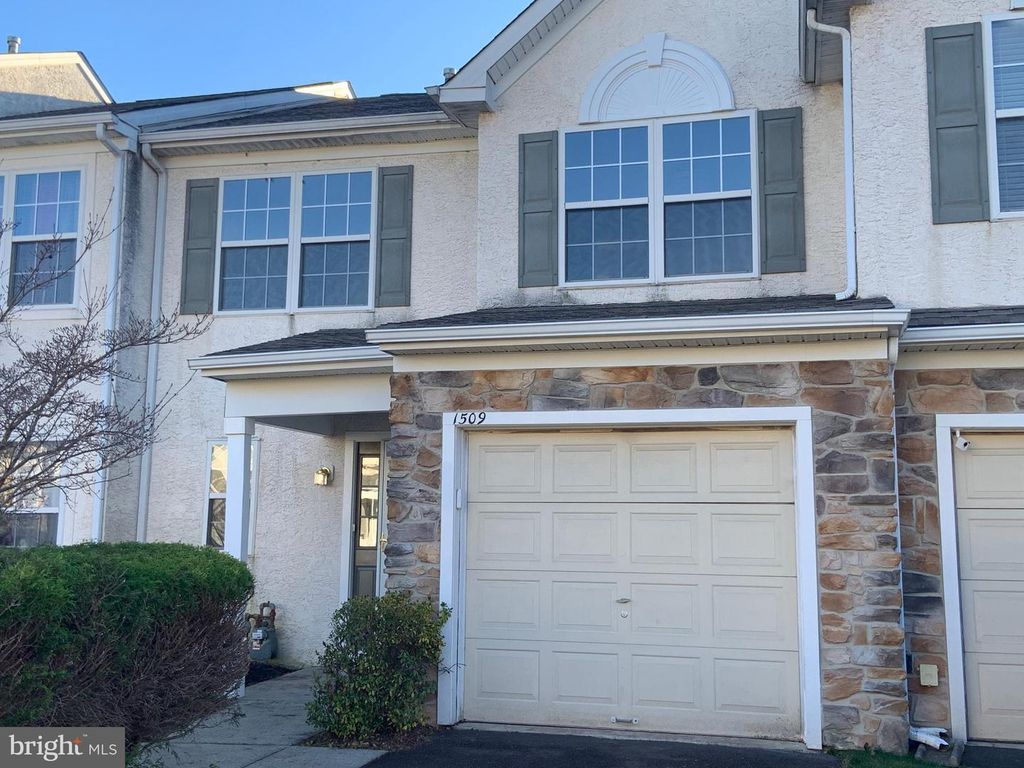 1509 SWEETBRIAR DR, Jamison, PA 18929