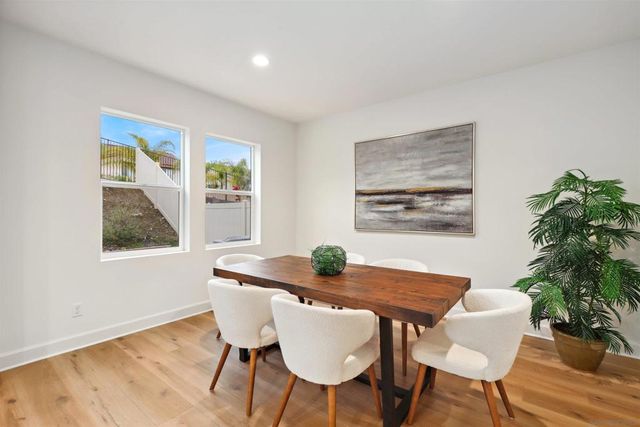 929 Woodhaven Rd, San Marcos, CA 92069