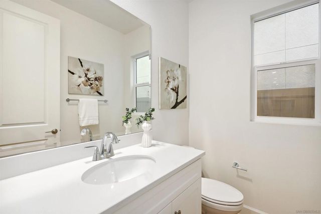 929 Woodhaven Rd, San Marcos, CA 92069