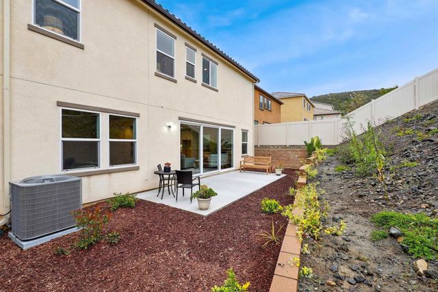 929 Woodhaven Rd, San Marcos, CA 92069