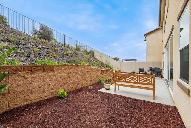 929 Woodhaven Rd, San Marcos, CA 92069