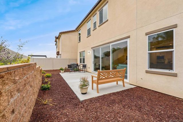 929 Woodhaven Rd, San Marcos, CA 92069