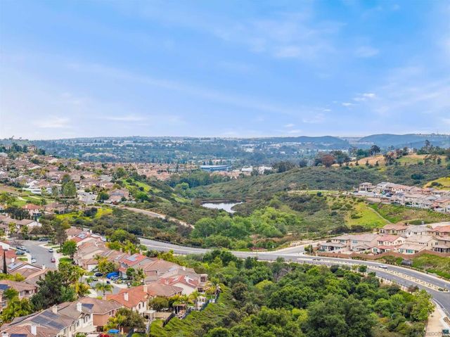 929 Woodhaven Rd, San Marcos, CA 92069