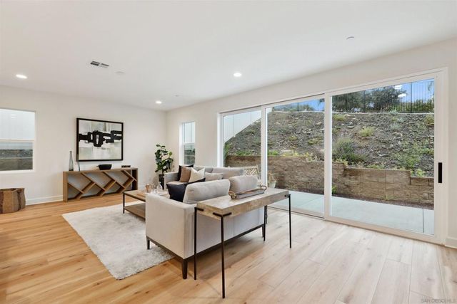 929 Woodhaven Rd, San Marcos, CA 92069