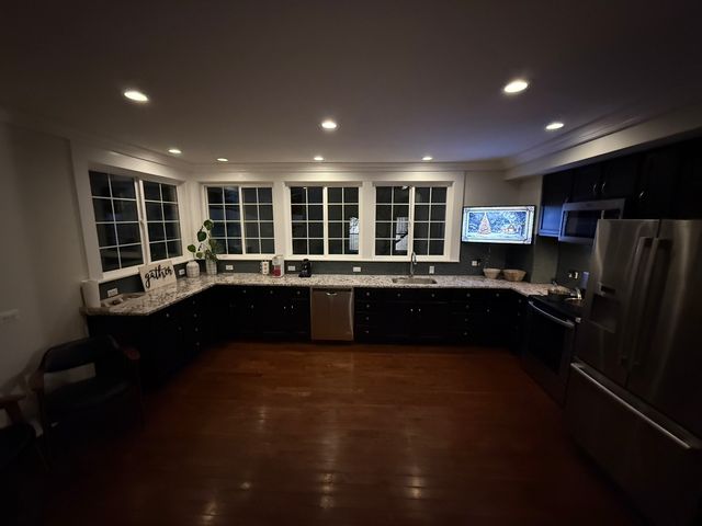 747 Delius Street, Aurora, IL 60505