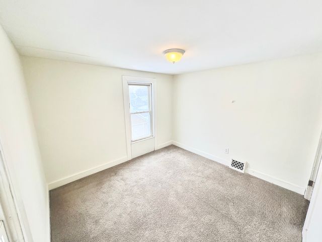 747 Delius Street, Aurora, IL 60505